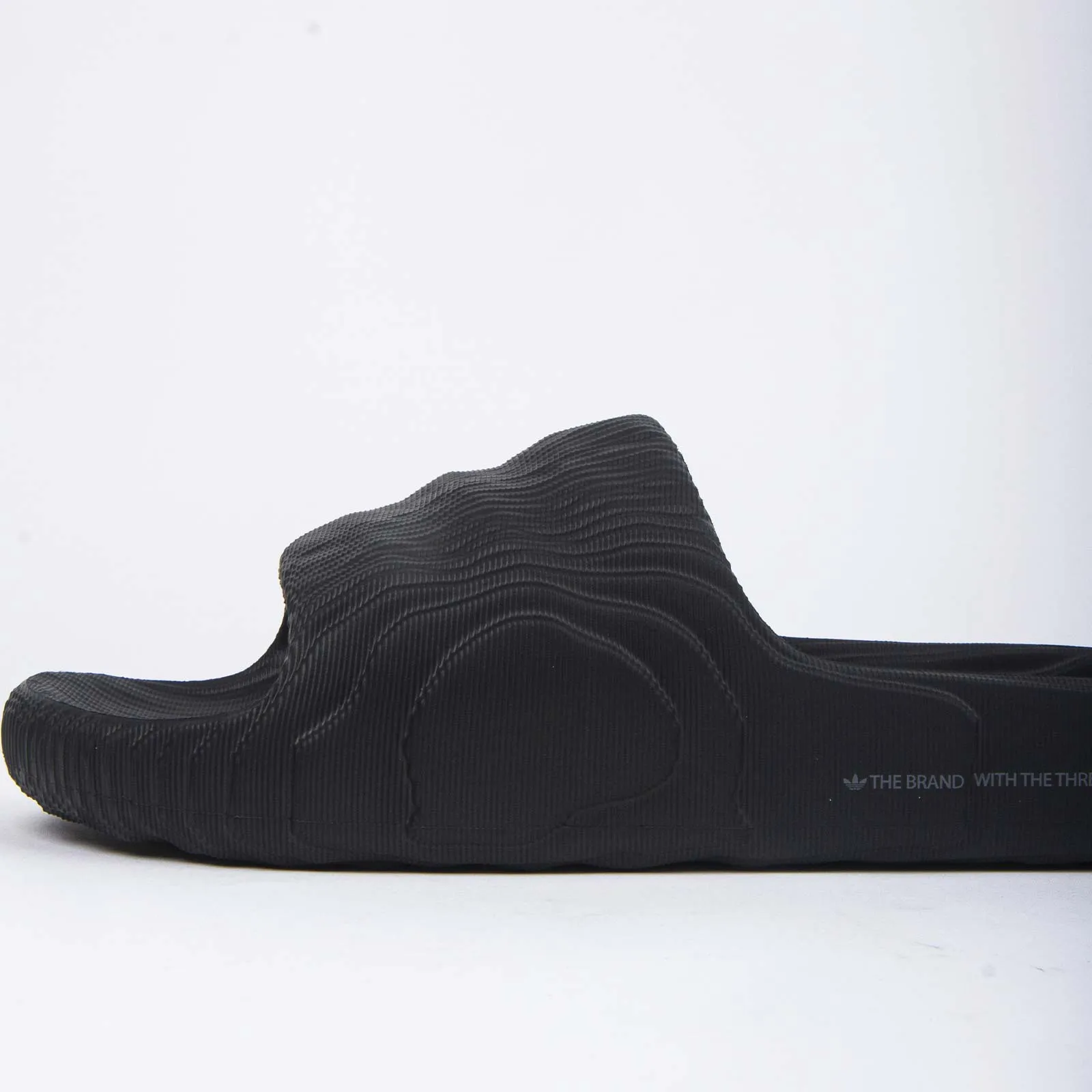 Sure! Here’s an optimized title for the Adidas Originals Adilette 22:

Adidas Originals Adilette 22 Classic Slide Sandals for Men and Women - Comfortable, Stylish, and Versatile Casual Footwear

Feel free to adjust any specifics based on your brands tone or marketing focus!