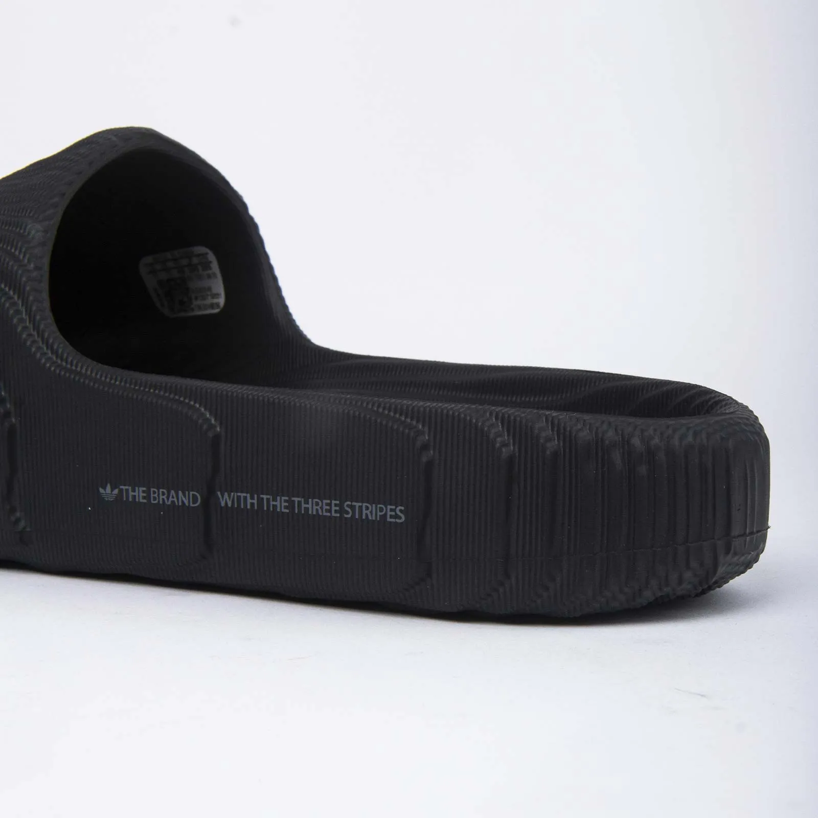 Sure! Here’s an optimized title for the Adidas Originals Adilette 22:

Adidas Originals Adilette 22 Classic Slide Sandals for Men and Women - Comfortable, Stylish, and Versatile Casual Footwear

Feel free to adjust any specifics based on your brands tone or marketing focus!